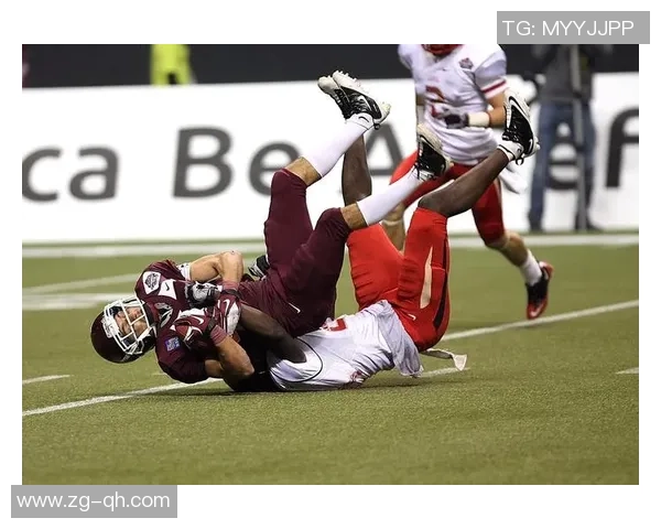 足球球星遭遇恶意攻击身体受伤 引发全球关注和热议